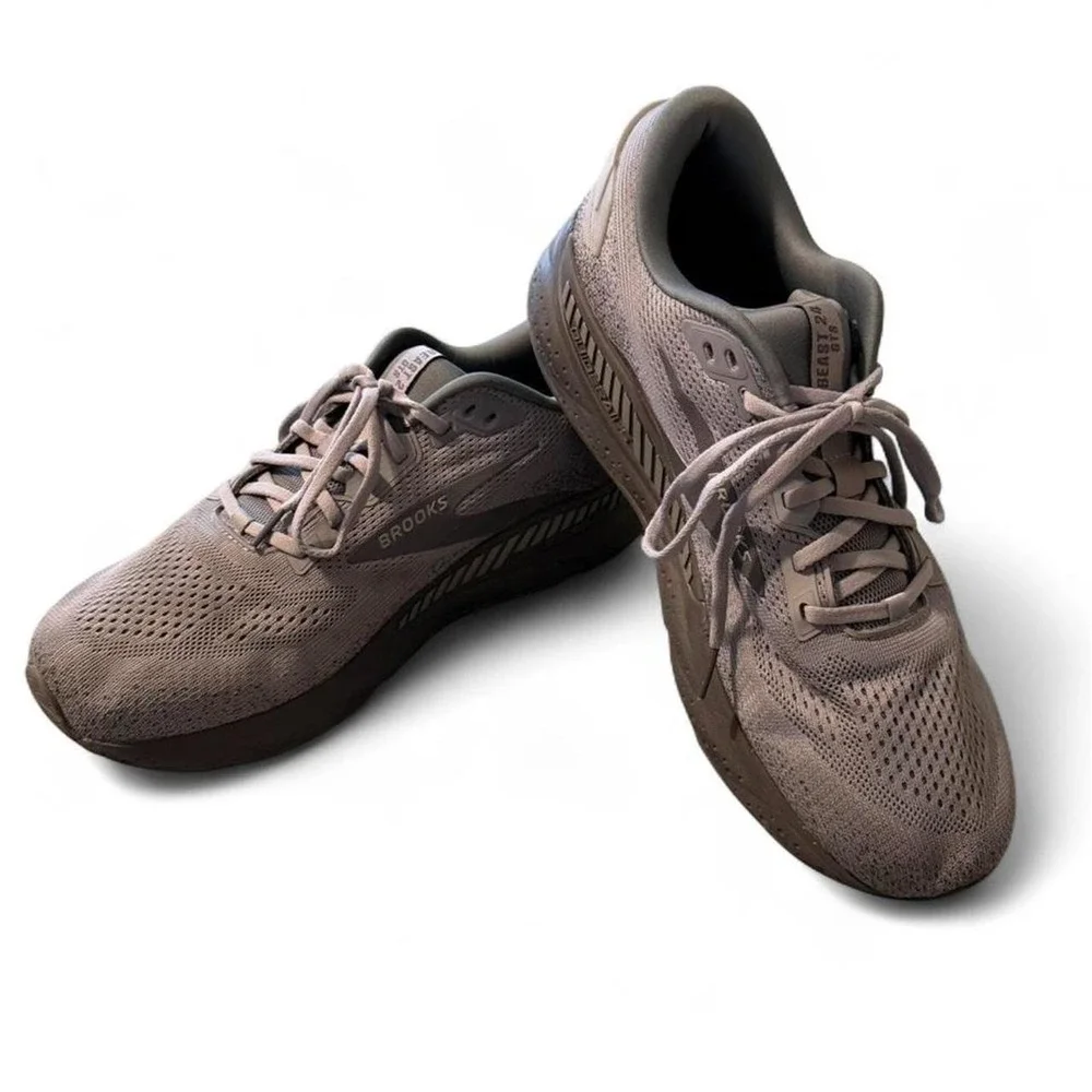 Brooks Beast 24 GTS Running Shoes size 12.5 Outdoor Trainers